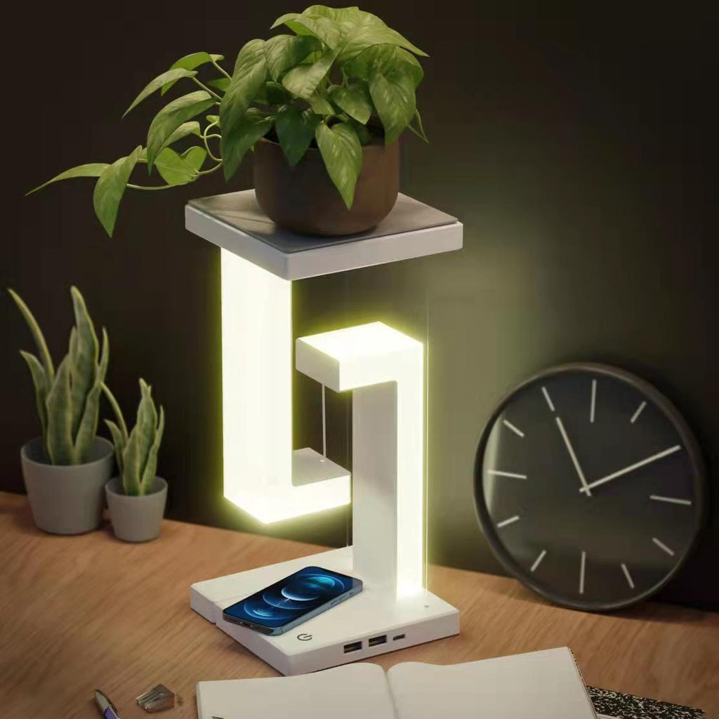 Balance-Lampe am Nachttisch